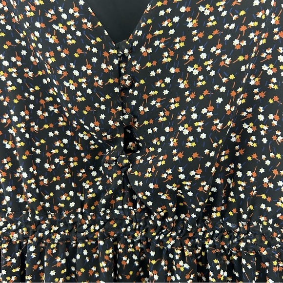 Madewell (Re)sourced Georgette Button-Front Mini Dress in Adorable Ditsy - Picture 3 of 7